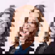 Maria McGloughlin min min